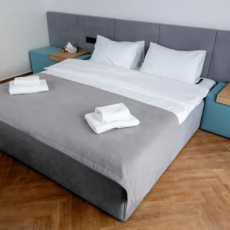 Elysium House Aparthotel