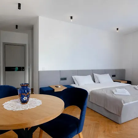 아파트호텔 Elysium House 3*