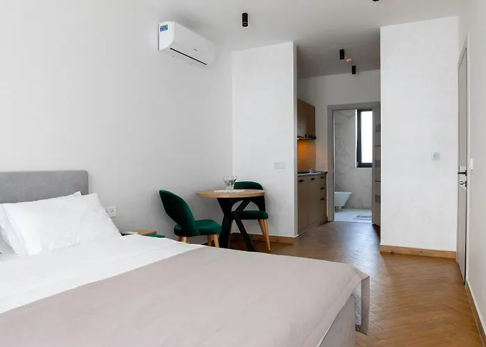 Elysium House 3*