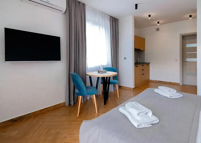 Elysium House 3*